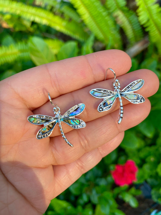 Aretes diseño libélula decorada con concha abalone